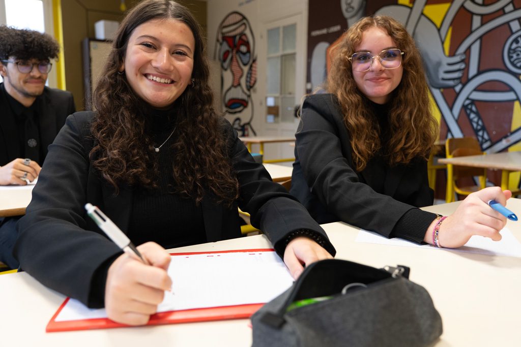 Lycée Saint Joseph - Élèves en Bac Pro Commerce